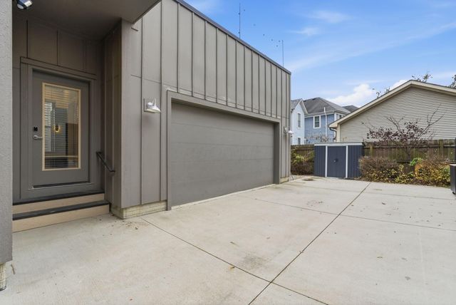 251 E 3rd Avenue, Columbus, OH 43201