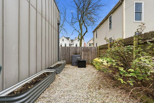 251 E 3rd Avenue, Columbus, OH 43201