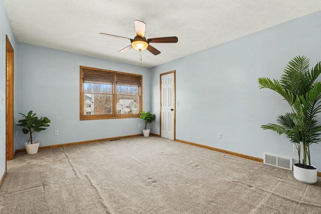 8719 Chadwick Lane, Kalamazoo, MI 49009