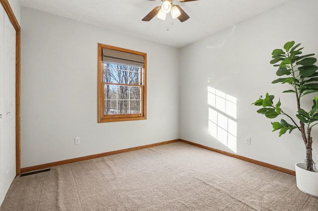 8719 Chadwick Lane, Kalamazoo, MI 49009