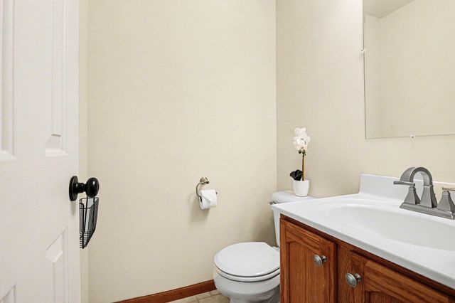 8719 Chadwick Lane, Kalamazoo, MI 49009