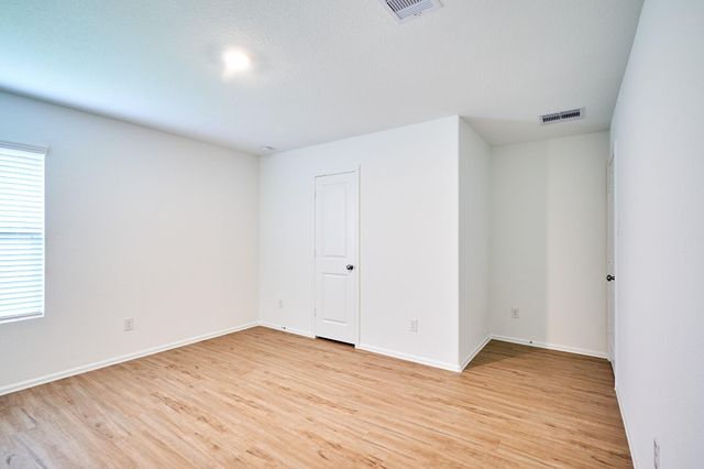 3323 Avary River Lane, Richmond, TX 77406