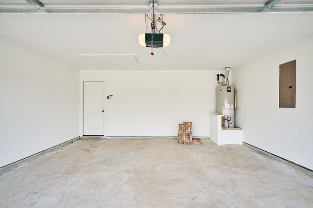 3323 Avary River Lane, Richmond, TX 77406