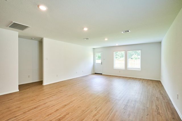 3323 Avary River Lane, Richmond, TX 77406