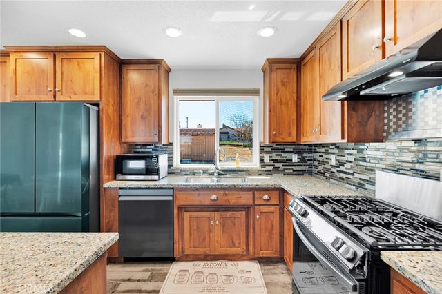 18125 Catalpa, Hesperia, CA 92345