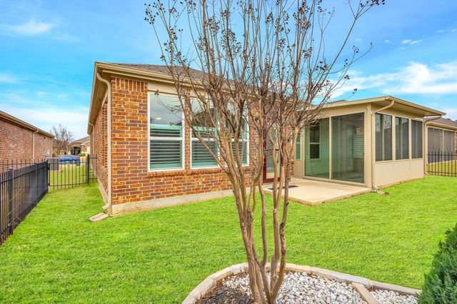 7616 Heritage Drive, Little Elm, TX 76227