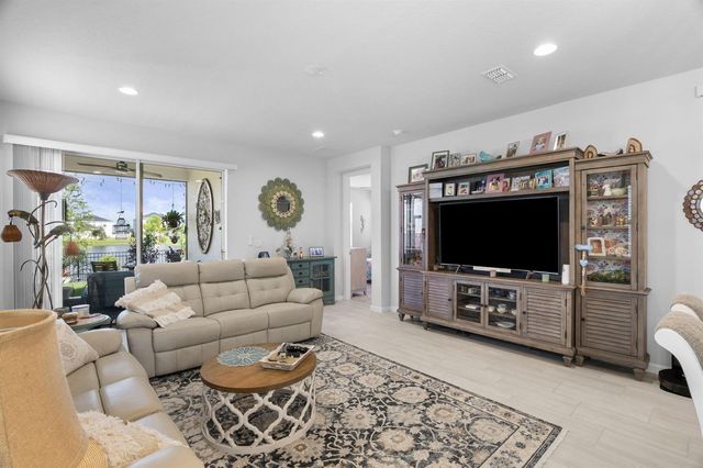 1254 Canfield Circle SE, Palm Bay, FL 32909