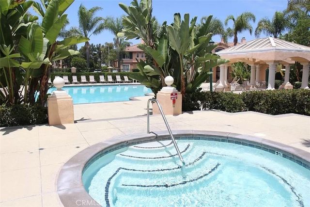 1003 Solvay Aisle, Irvine, CA 92606