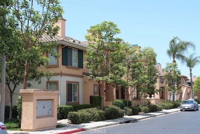 1003 Solvay Aisle, Irvine, CA 92606