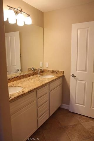 1003 Solvay Aisle, Irvine, CA 92606