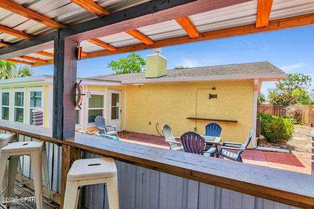 118 Lakeside Circle, Panama City Beach, FL 32413
