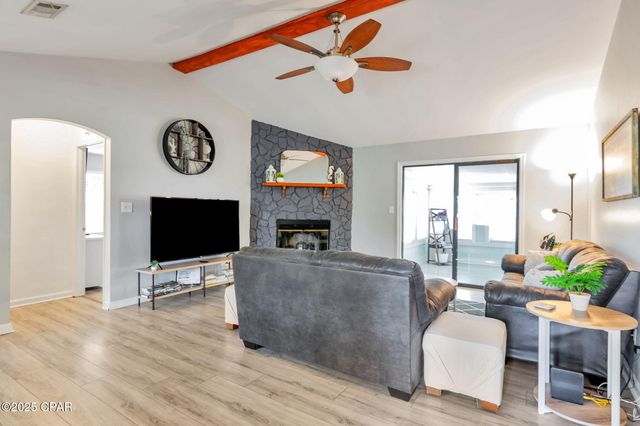 118 Lakeside Circle, Panama City Beach, FL 32413