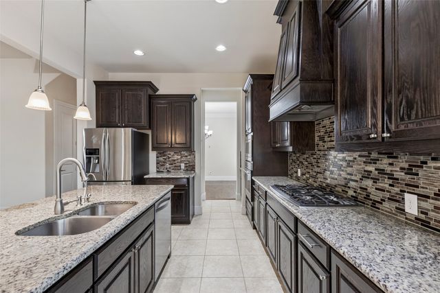 2707 Point Vista Drive, Lewisville, TX 75067