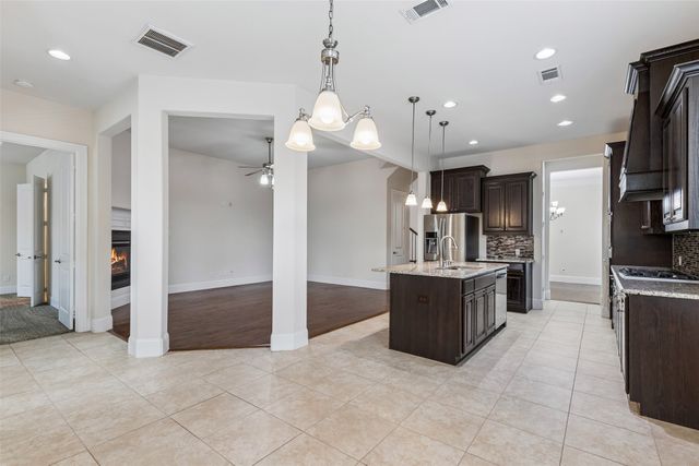 2707 Point Vista Drive, Lewisville, TX 75067