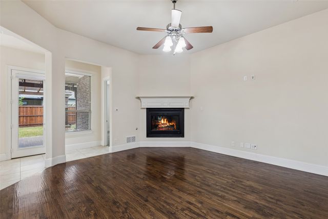 2707 Point Vista Drive, Lewisville, TX 75067