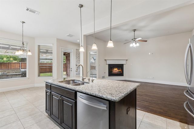 2707 Point Vista Drive, Lewisville, TX 75067