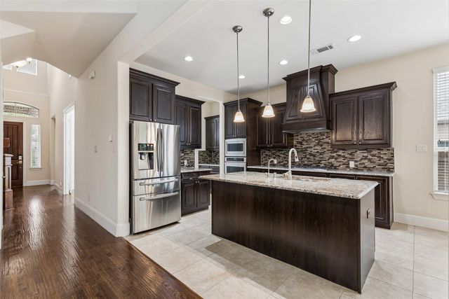 2707 Point Vista Drive, Lewisville, TX 75067