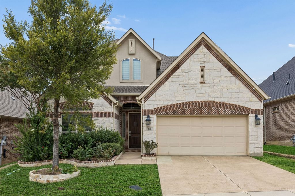 2707 Point Vista Drive, Lewisville, TX 75067