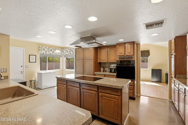 4670 N Shinumo Drive, Tucson, AZ 85749