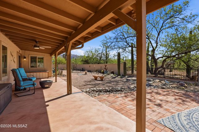 4670 N Shinumo Drive, Tucson, AZ 85749