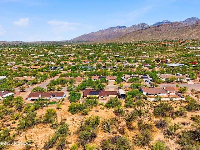 4670 N Shinumo Drive, Tucson, AZ 85749