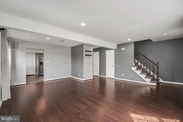 301 CLAY ST, Fredericksburg, VA 22408