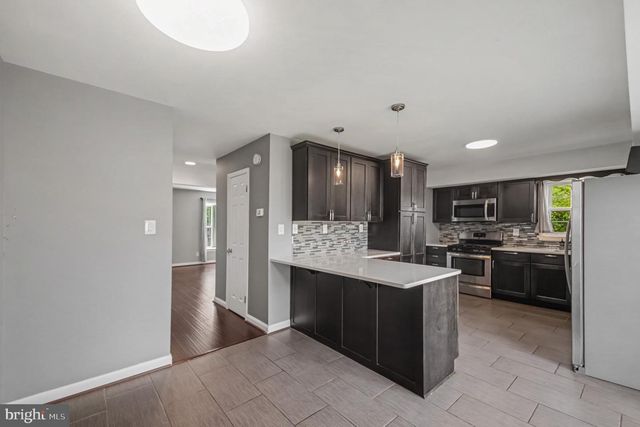301 CLAY ST, Fredericksburg, VA 22408