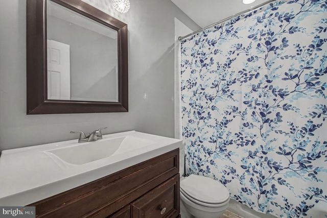 301 CLAY ST, Fredericksburg, VA 22408