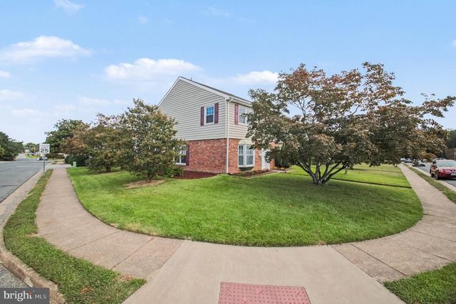 301 CLAY ST, Fredericksburg, VA 22408