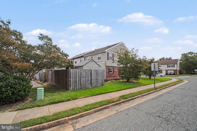 301 CLAY ST, Fredericksburg, VA 22408