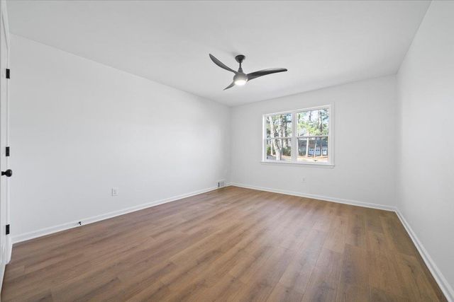 1676 MILLER FARMS RD, Germantown, TN 38138