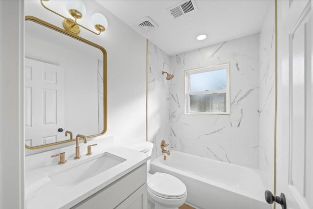 1676 MILLER FARMS RD, Germantown, TN 38138