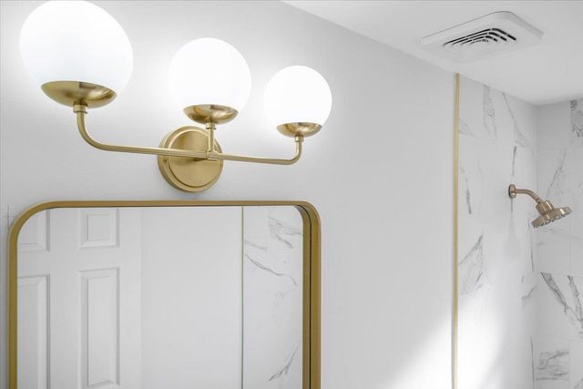 1676 MILLER FARMS RD, Germantown, TN 38138