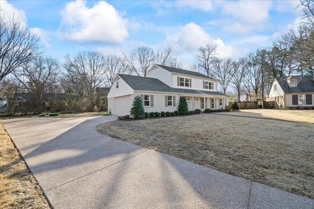 1676 MILLER FARMS RD, Germantown, TN 38138