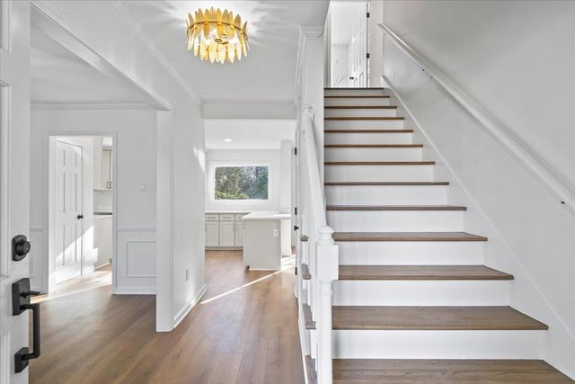 1676 MILLER FARMS RD, Germantown, TN 38138