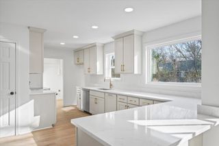 1676 MILLER FARMS RD, Germantown, TN 38138