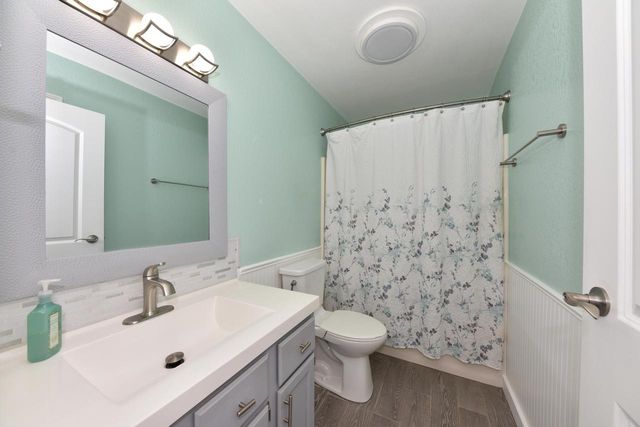 400 Indiana COURT, West Bend, WI 53095