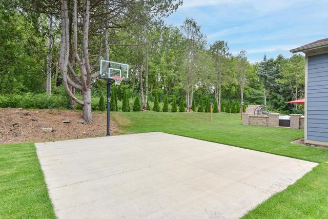 400 Indiana COURT, West Bend, WI 53095
