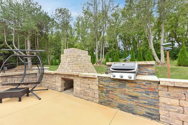 400 Indiana COURT, West Bend, WI 53095