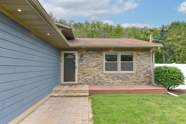 400 Indiana COURT, West Bend, WI 53095