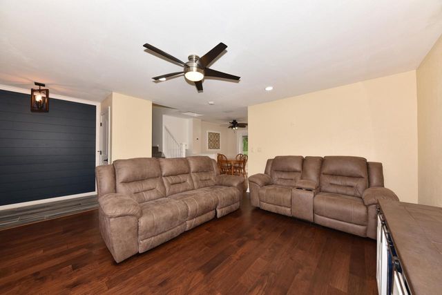 400 Indiana COURT, West Bend, WI 53095