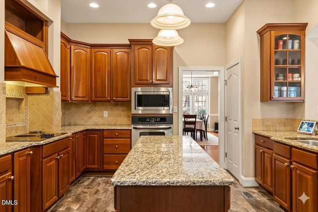 3620 Glenrothes Cove, Apex, NC 27539