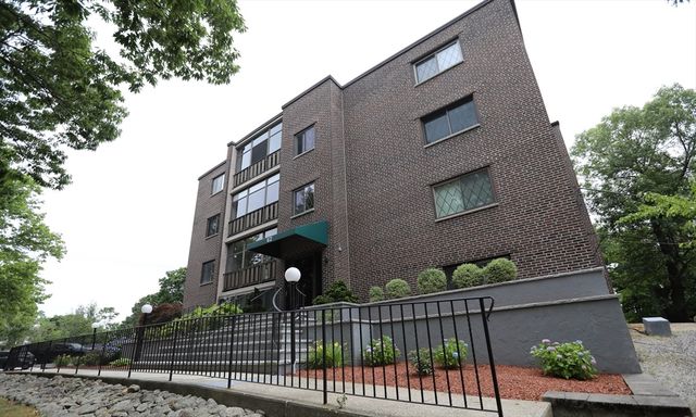 62 South St 15, Quincy, MA 02169