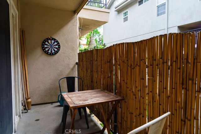 15344 Weddington Street 104, Sherman Oaks, CA 91411