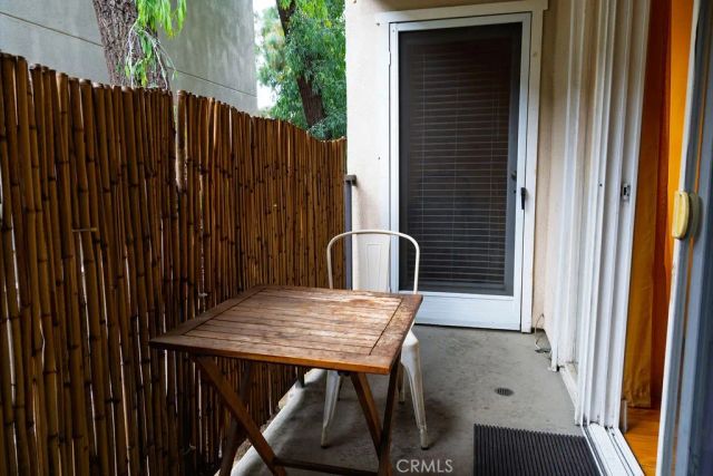 15344 Weddington Street 104, Sherman Oaks, CA 91411