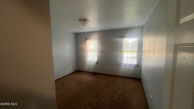 6110 Suffolk Lane, Maumee, OH 43537