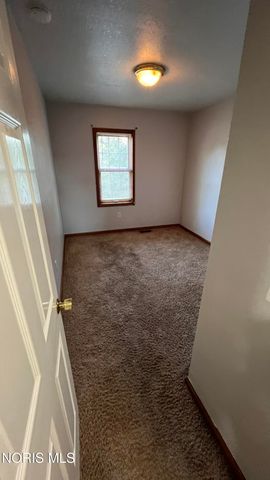 6110 Suffolk Lane, Maumee, OH 43537