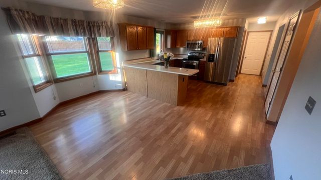 6110 Suffolk Lane, Maumee, OH 43537