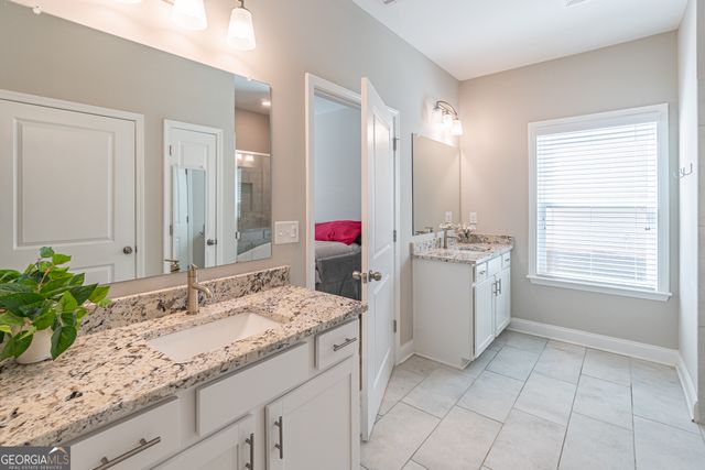 5106 Watchmans Cove, Gainesville, GA 30504