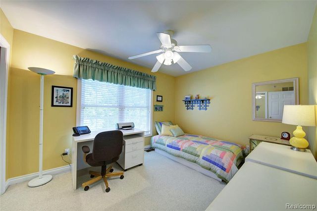 1525 Peninsula Court, Canton, MI 48187